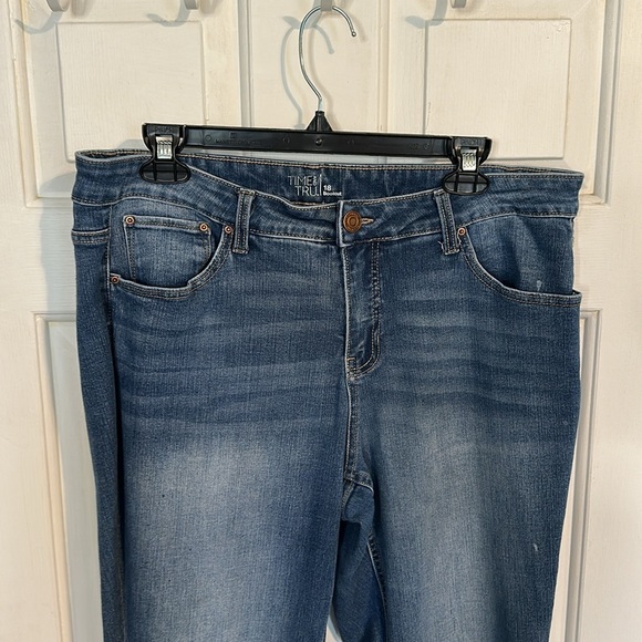 Time & Tru Size 18 Bootcut jeans - Picture 3 of 4